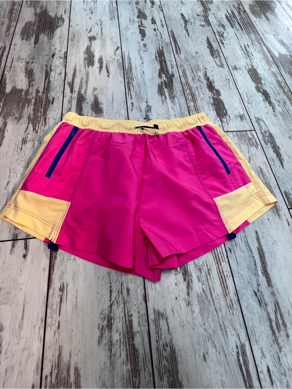 Blooming Jelly NWT Colorful Hot Pink Yellow High Waisted Running Shorts Large - Picture 5 of 14